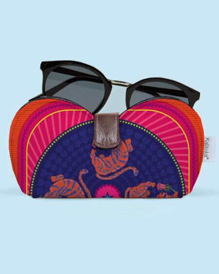 Sunglasses Travel Case | I Aroar You - Blue
