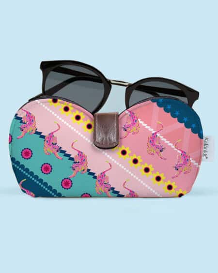Sunglasses Holder | Pretty In Pink