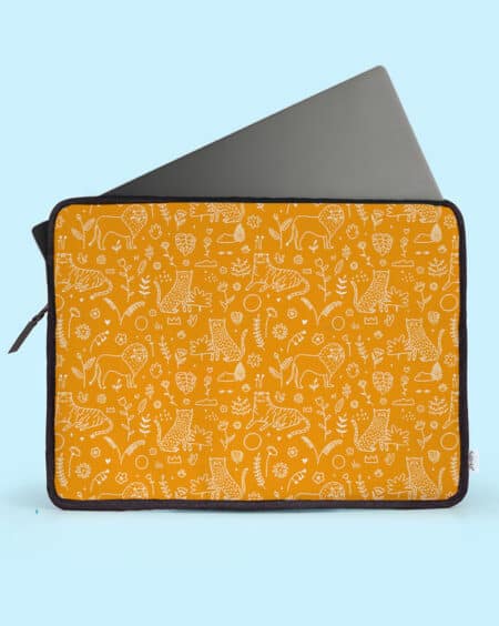 Laptop Cover Bag | Innocent Disposition (Flora And Fauna - Living In Harmony)